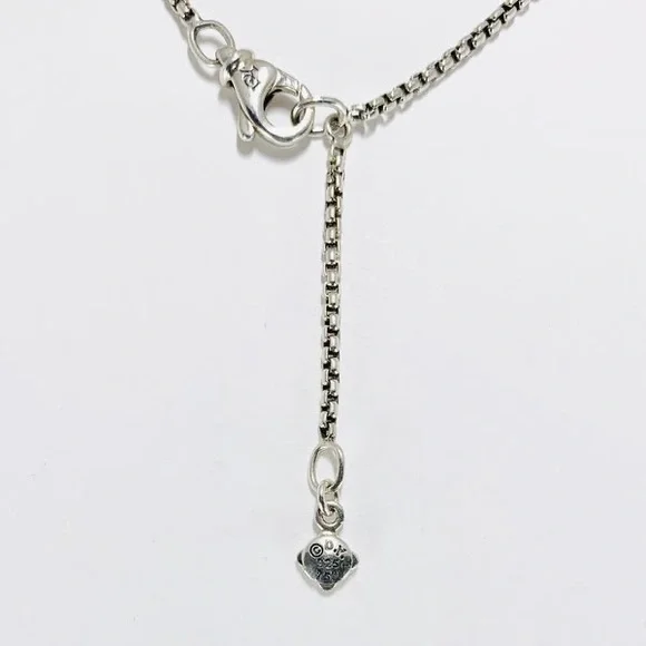 David Yurman Cable Two Tone Circle Necklace with Diamonds- New Condition! - Picture 4 of 9